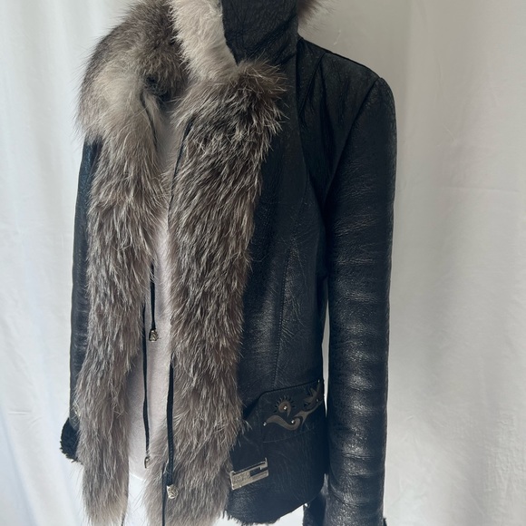 Manzari Milano black leather shearling with fox fur trim winter jacket. Size 38 - Picture 5 of 9